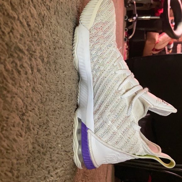 Nike Lebron soldiers buzz light years - Picture 1 of 3